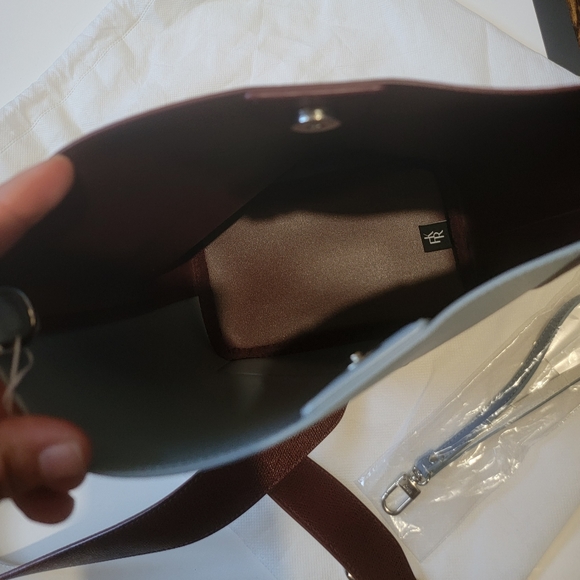 FIND KAPOOR Crossbody Bag - Picture 5 of 7